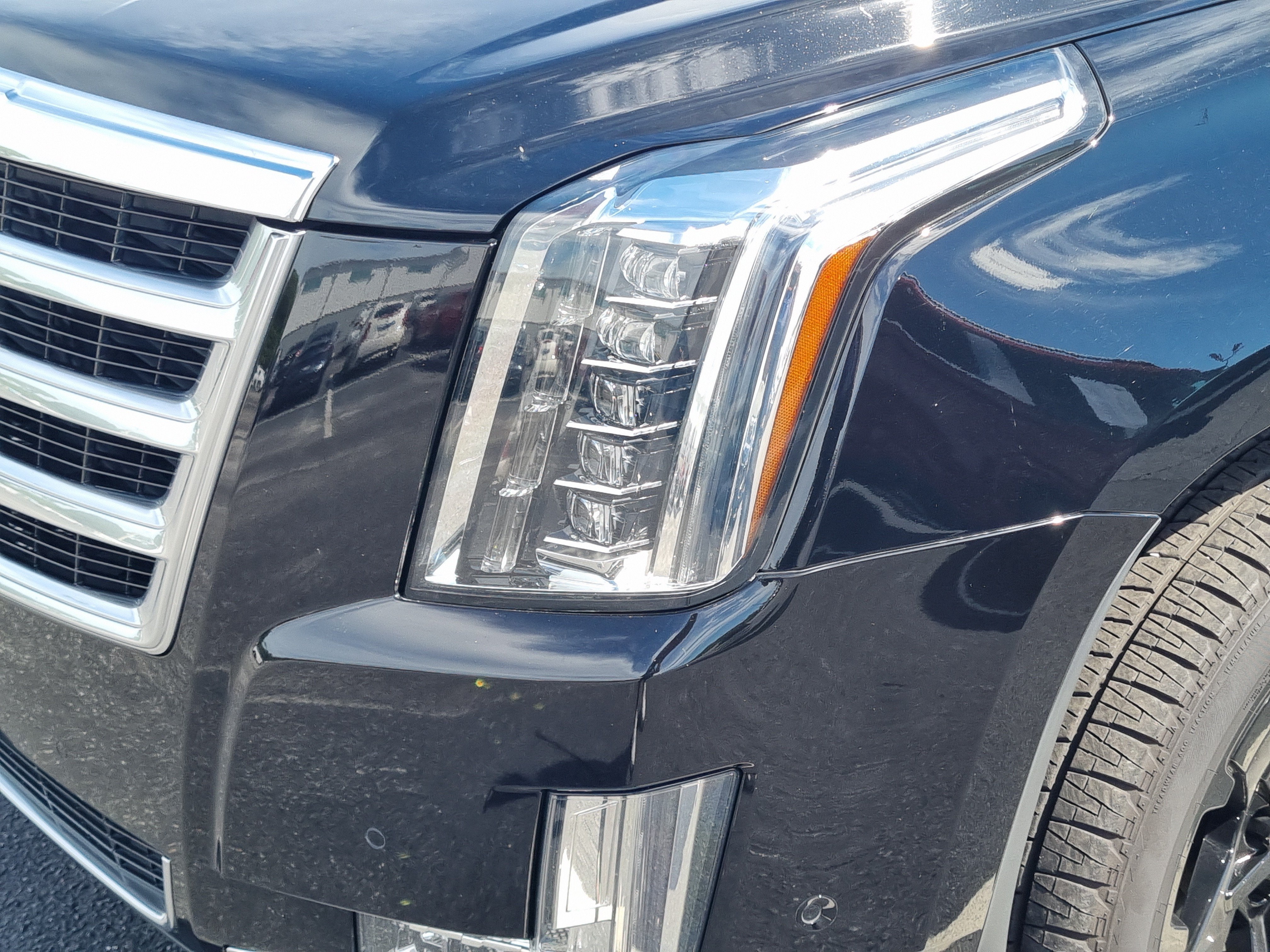 2019 Cadillac Escalade 2WD 4dr