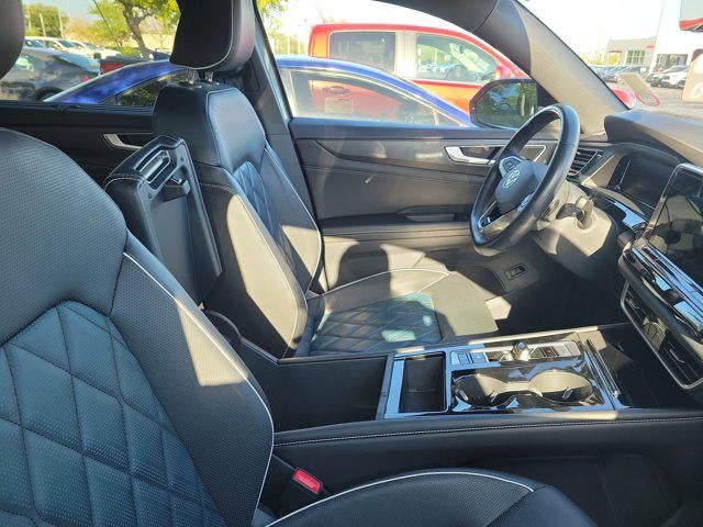 2024 Volkswagen Atlas Cross Sport 2.0T SEL Premium R-Line