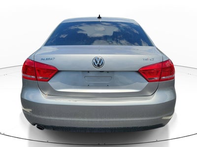 2014 Volkswagen Passat 1.8T SE