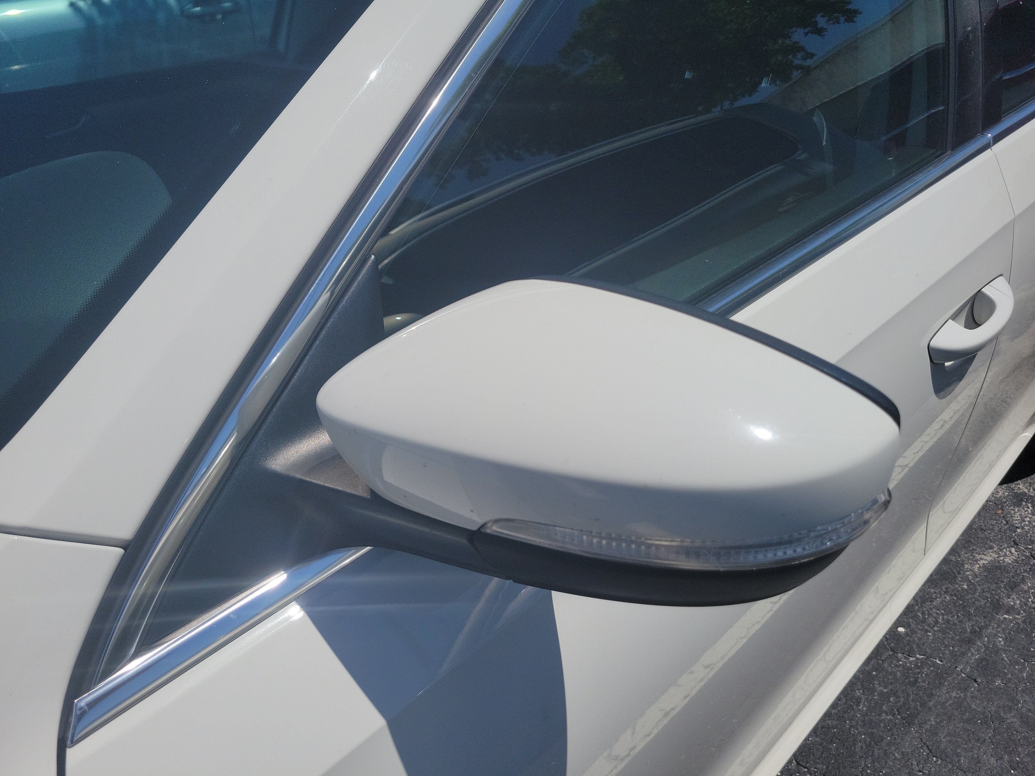 2014 Volkswagen Passat 1.8T SE