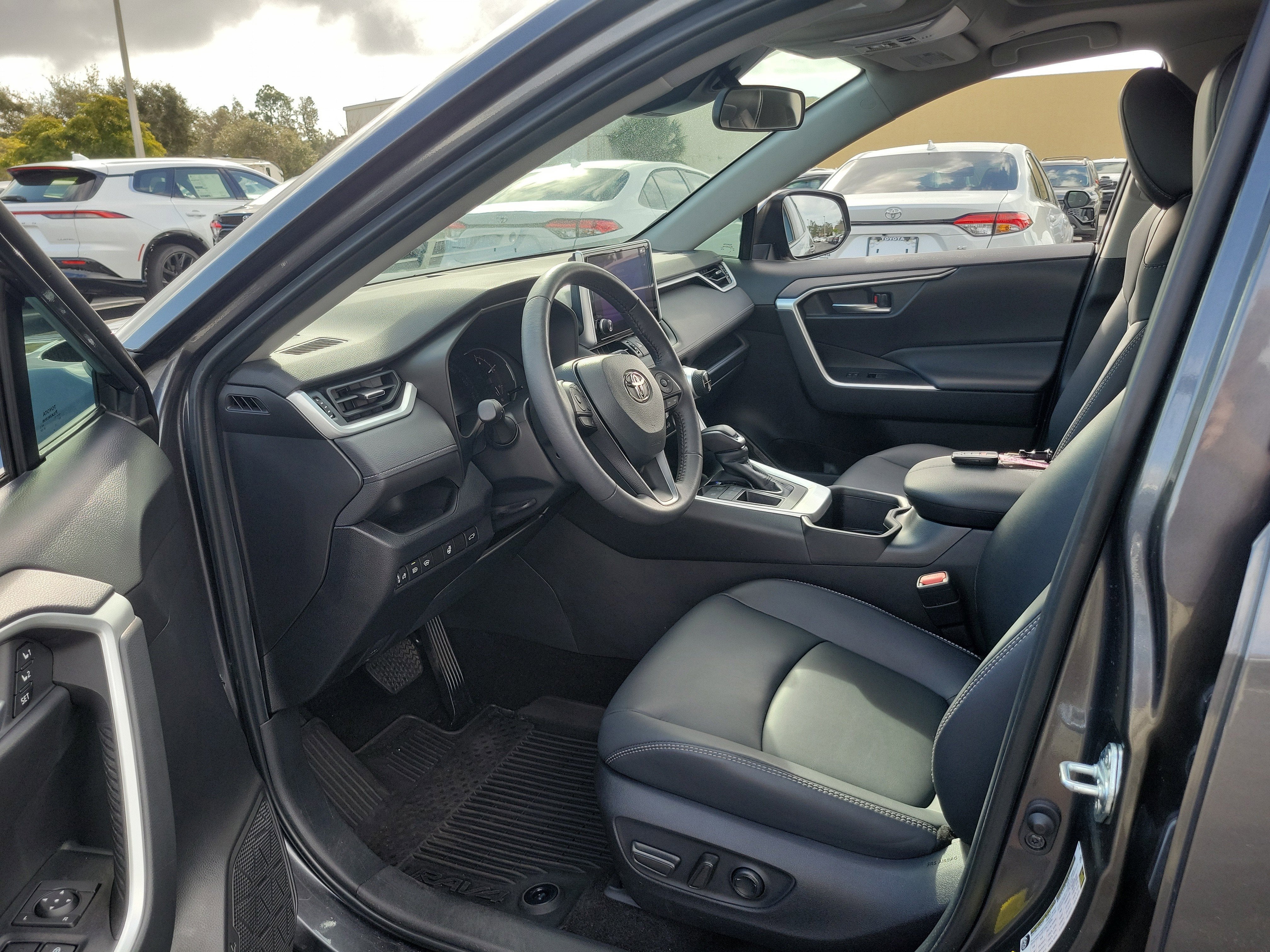 2023 Toyota RAV4 XLE Premium