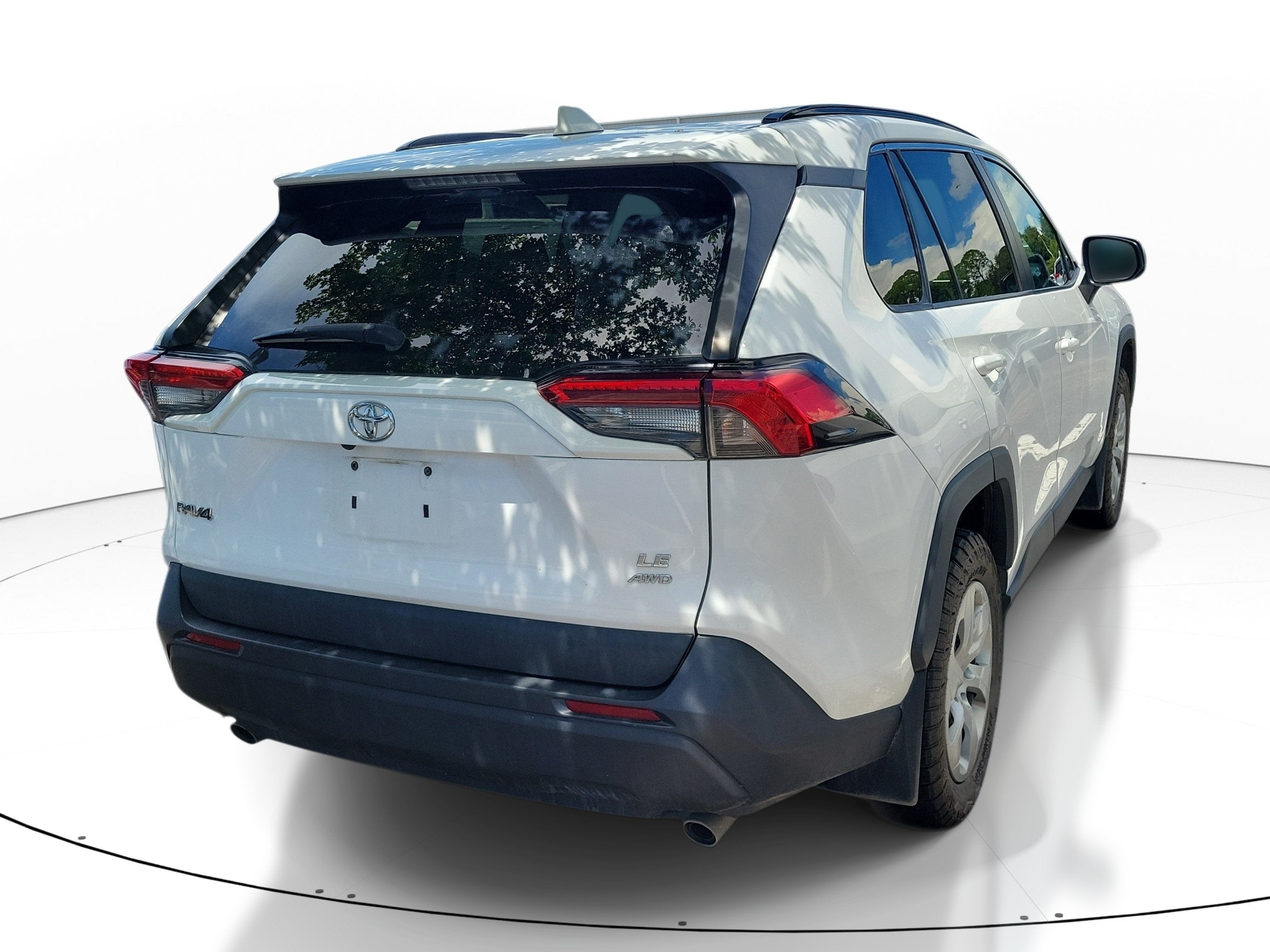 2020 Toyota RAV4 LE