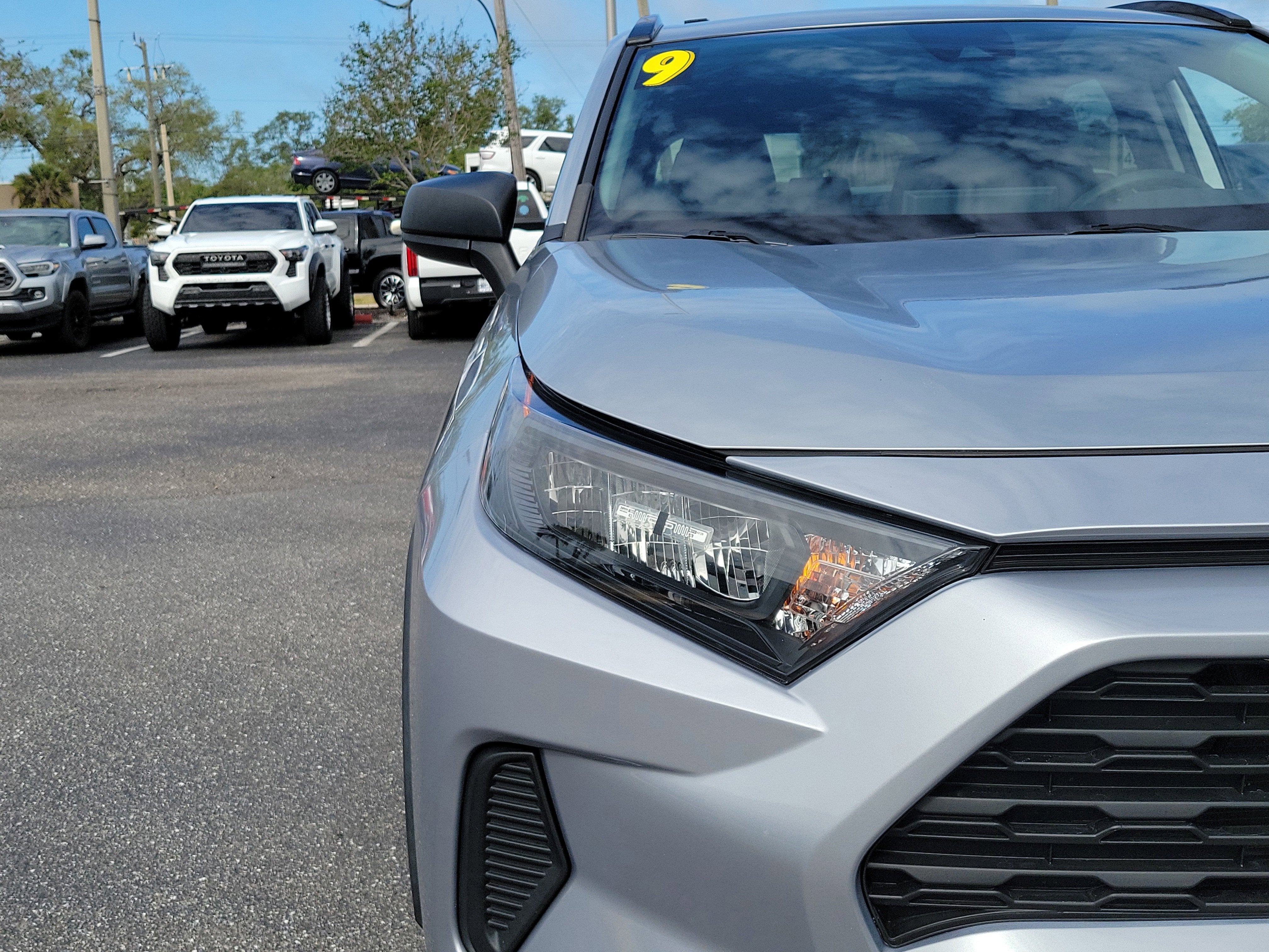 2019 Toyota RAV4 LE