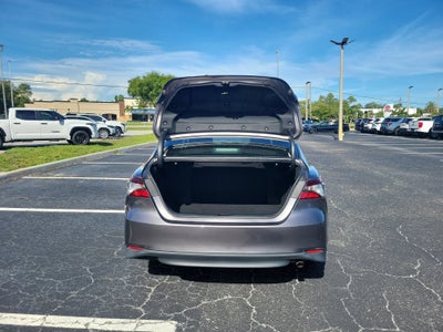 2022 Toyota Camry LE
