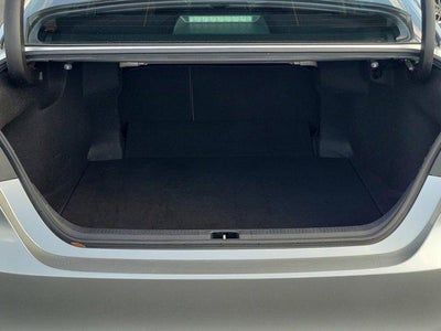 2020 Toyota Camry Hybrid XLE