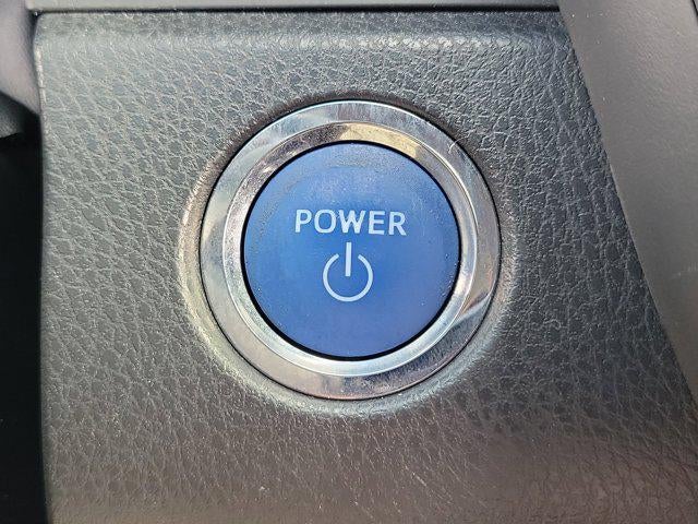 2020 Toyota Camry Hybrid XLE