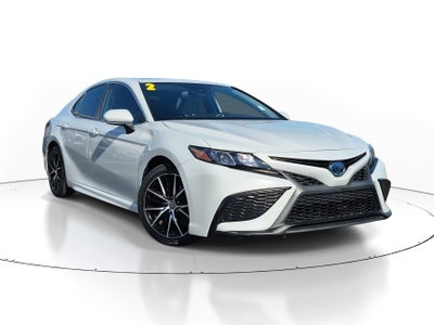 2022 Toyota Camry Hybrid SE
