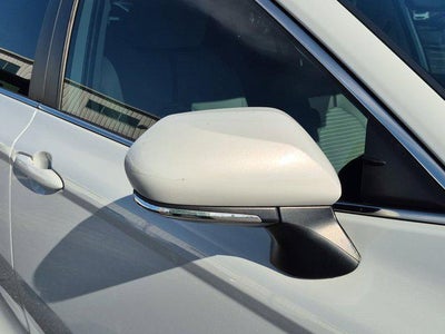 2022 Toyota Camry Hybrid SE