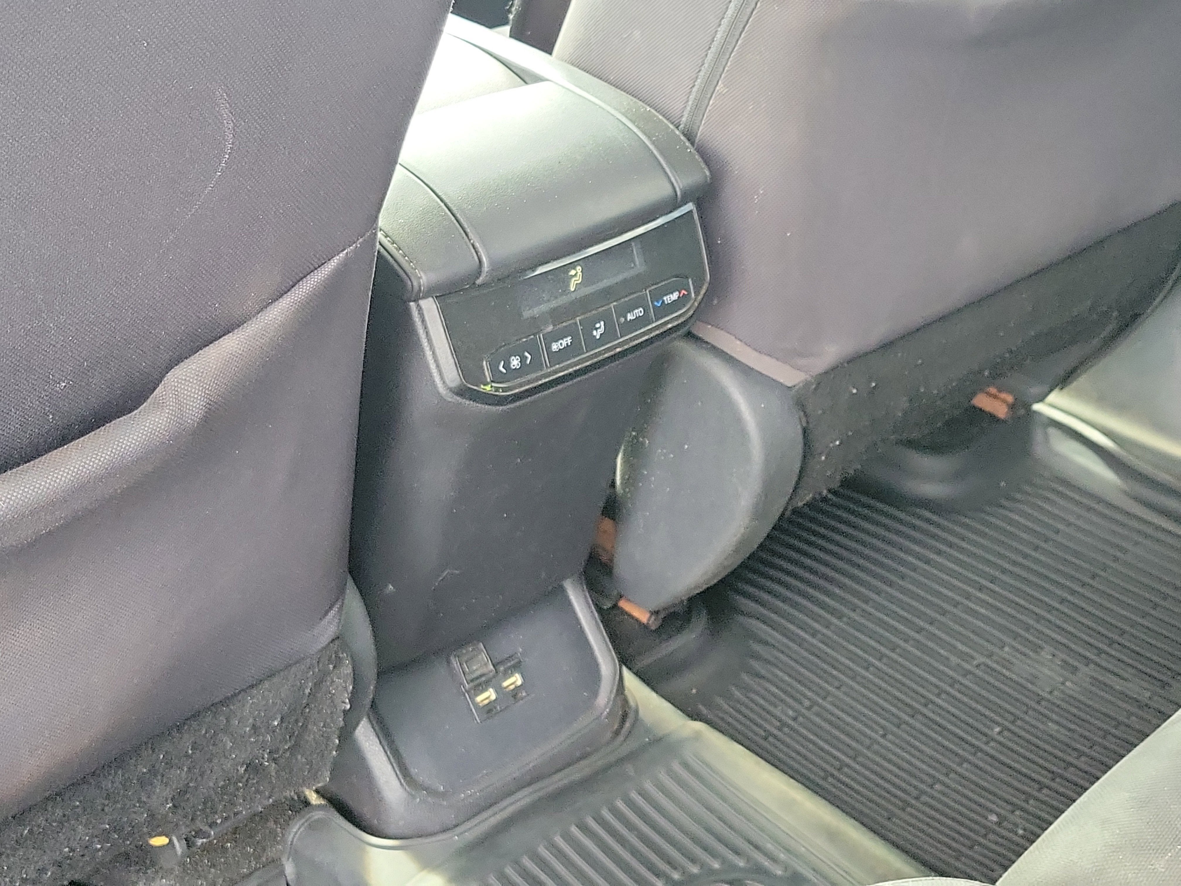 2021 Toyota Highlander L