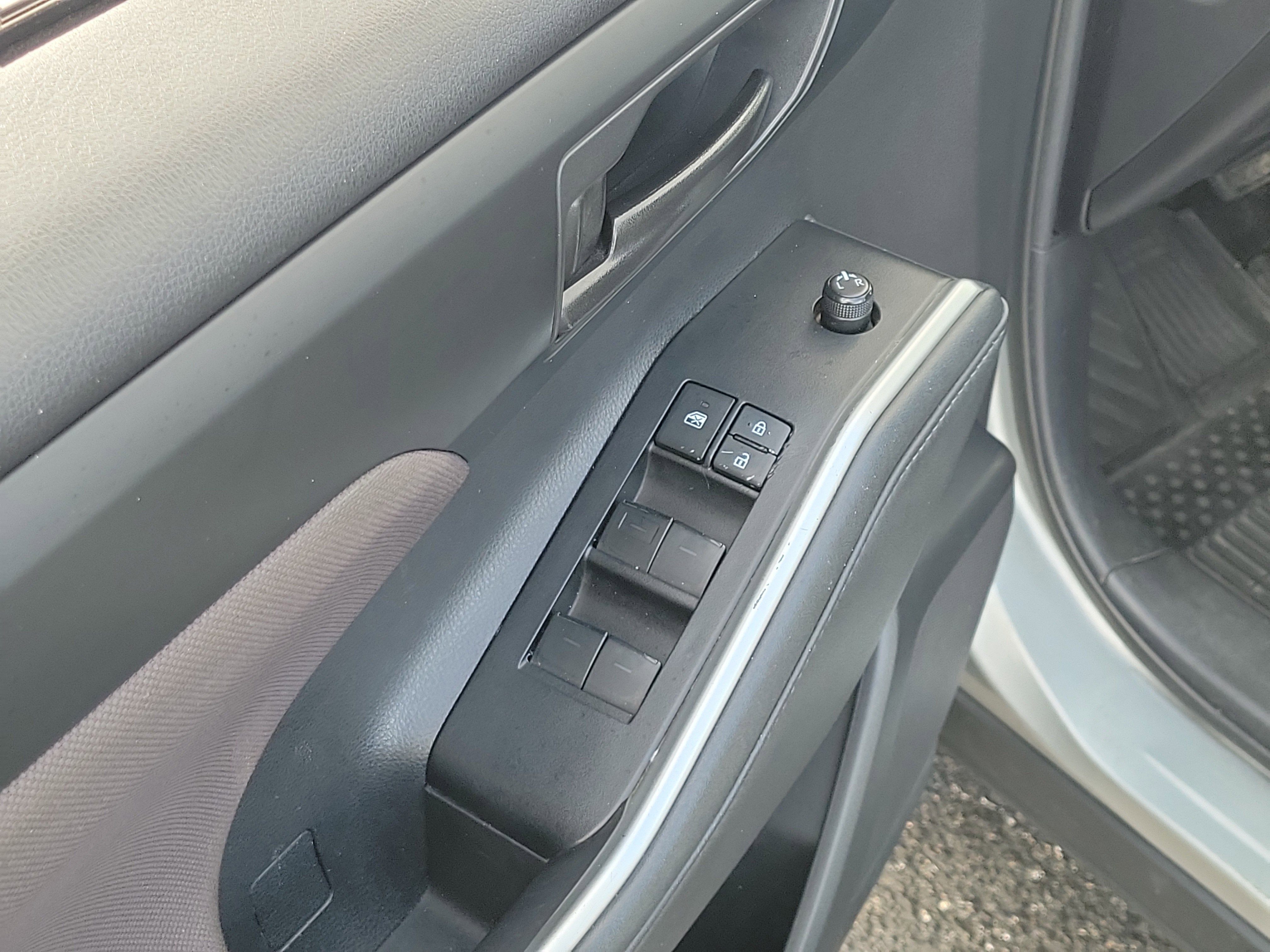 2021 Toyota Highlander L