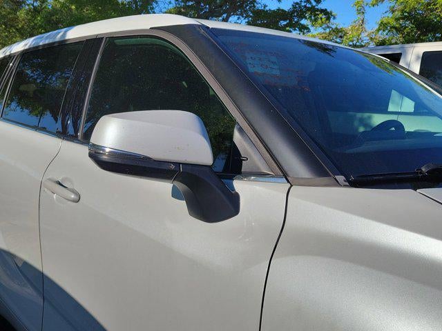 2022 Toyota Highlander L