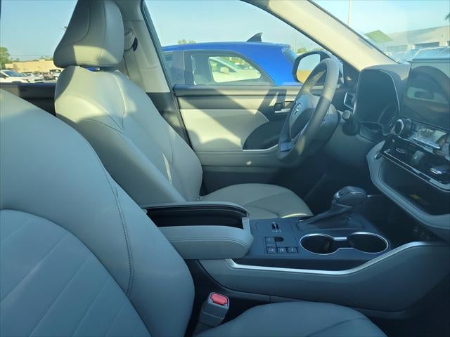 2026 Toyota Highlander Hybrid XLE