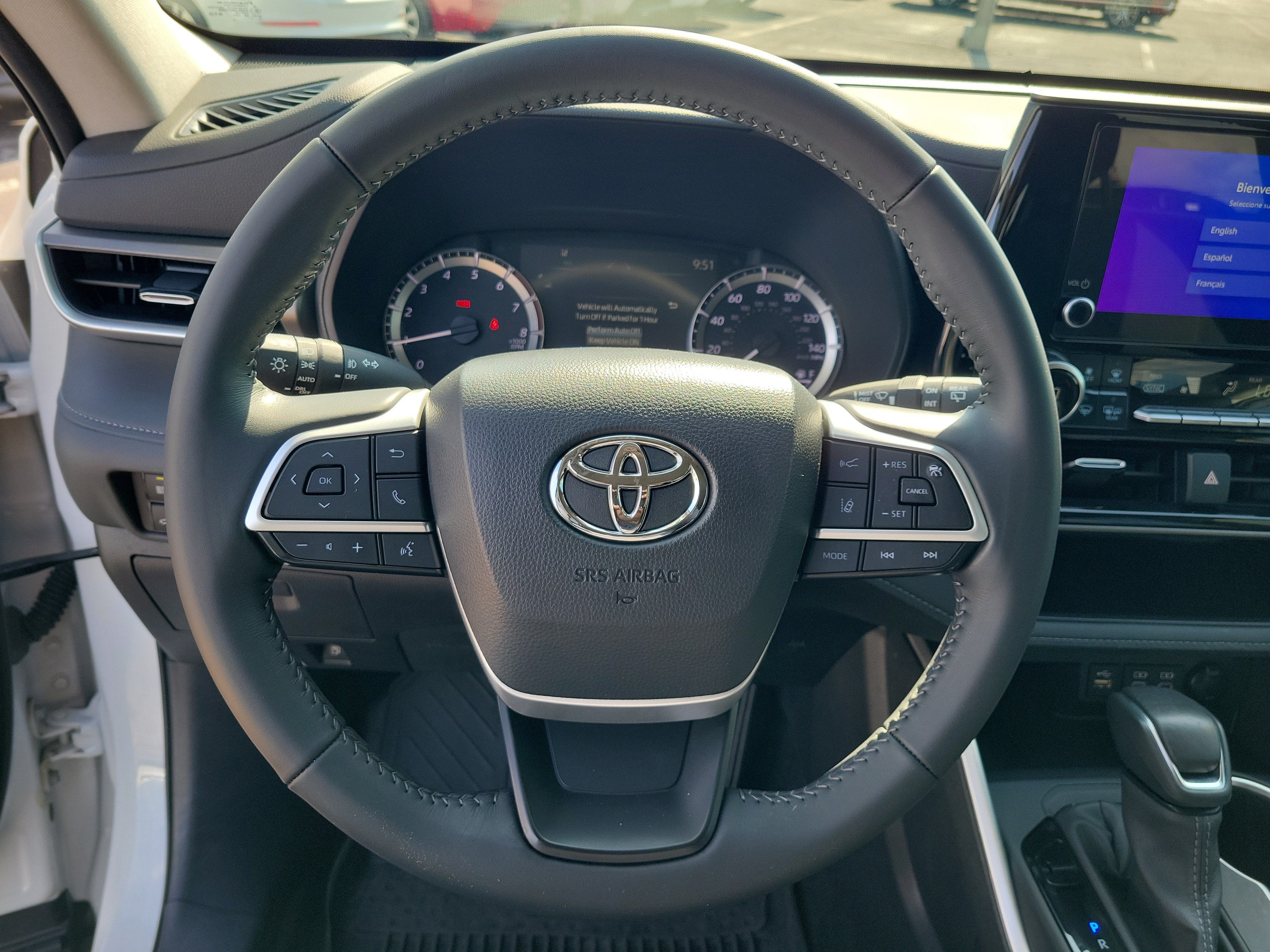 2025 Toyota Highlander LE