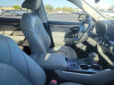 2023 Toyota0 Highlander L