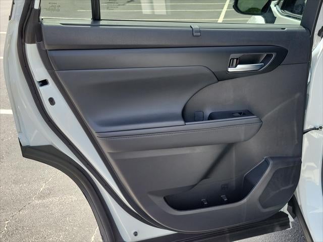 2025 Toyota Highlander XLE
