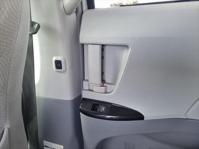 2014 Toyota Sienna LE