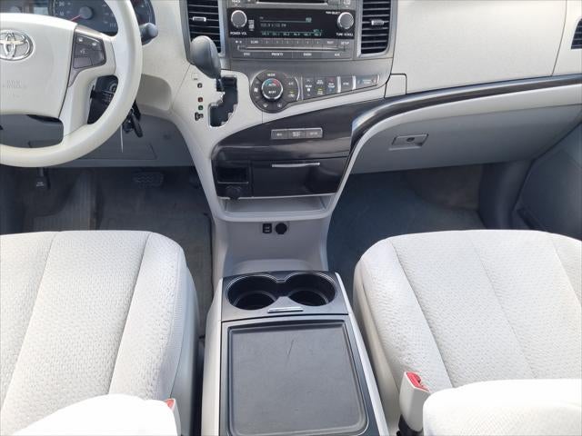 2014 Toyota Sienna LE