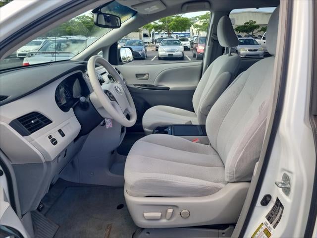 2014 Toyota Sienna LE