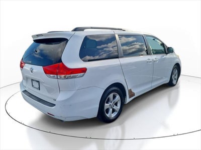 2014 Toyota Sienna LE