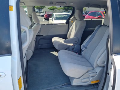 2012 Toyota Sienna LE