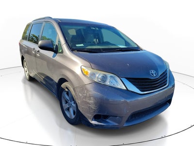 2017 Toyota Sienna LE