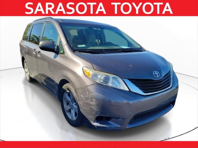 2017 Toyota Sienna LE