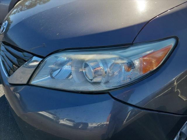2017 Toyota Sienna LE