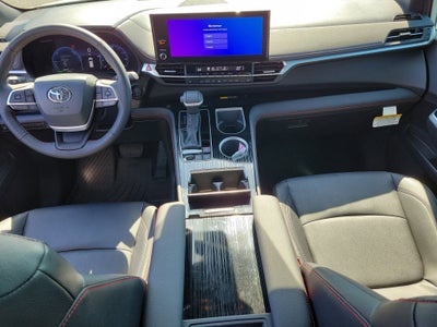 2025 Toyota Sienna XSE