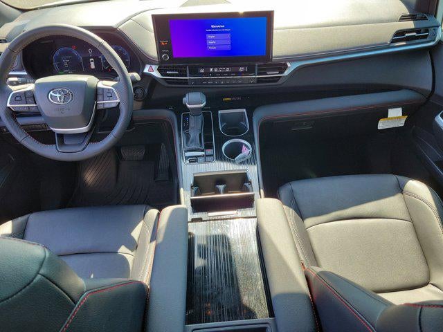 2025 Toyota Sienna XSE