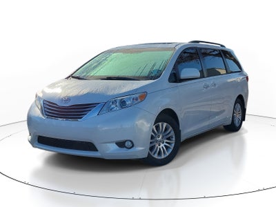 2015 Toyota Sienna XLE
