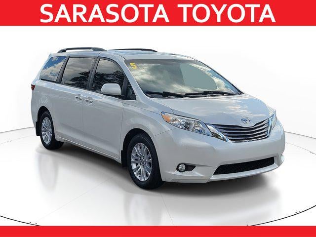 2015 Toyota Sienna XLE