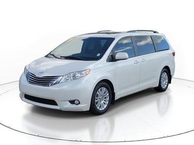 2015 Toyota Sienna XLE