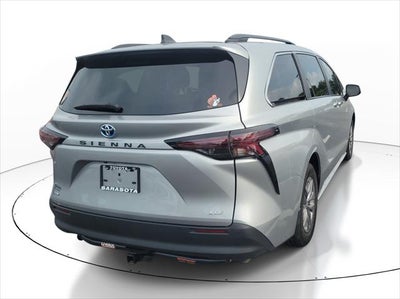 2025 Toyota Sienna XLE