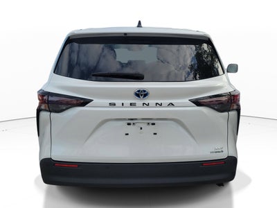 2023 Toyota Sienna XLE