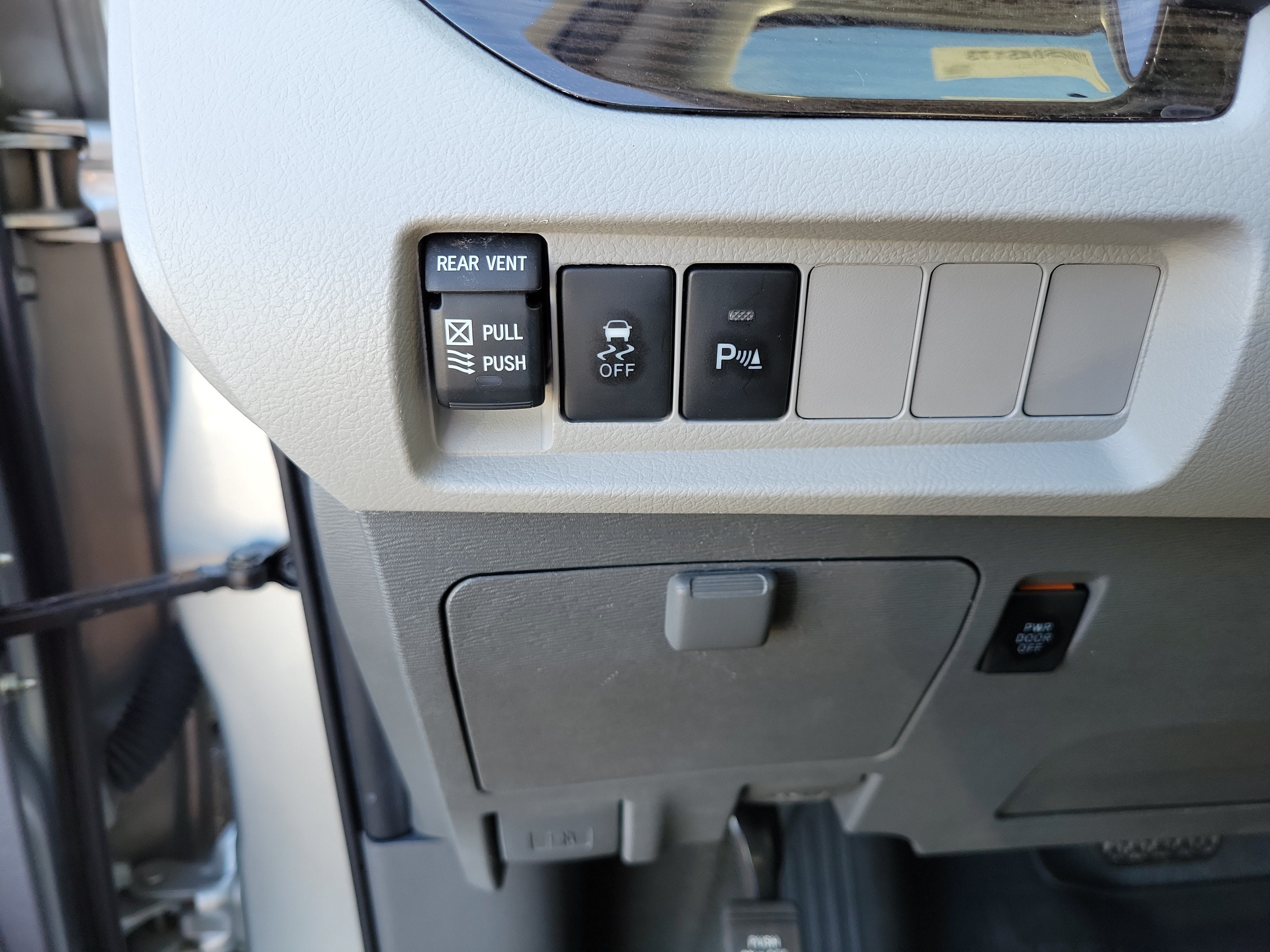 2020 Toyota Sienna XLE Premium