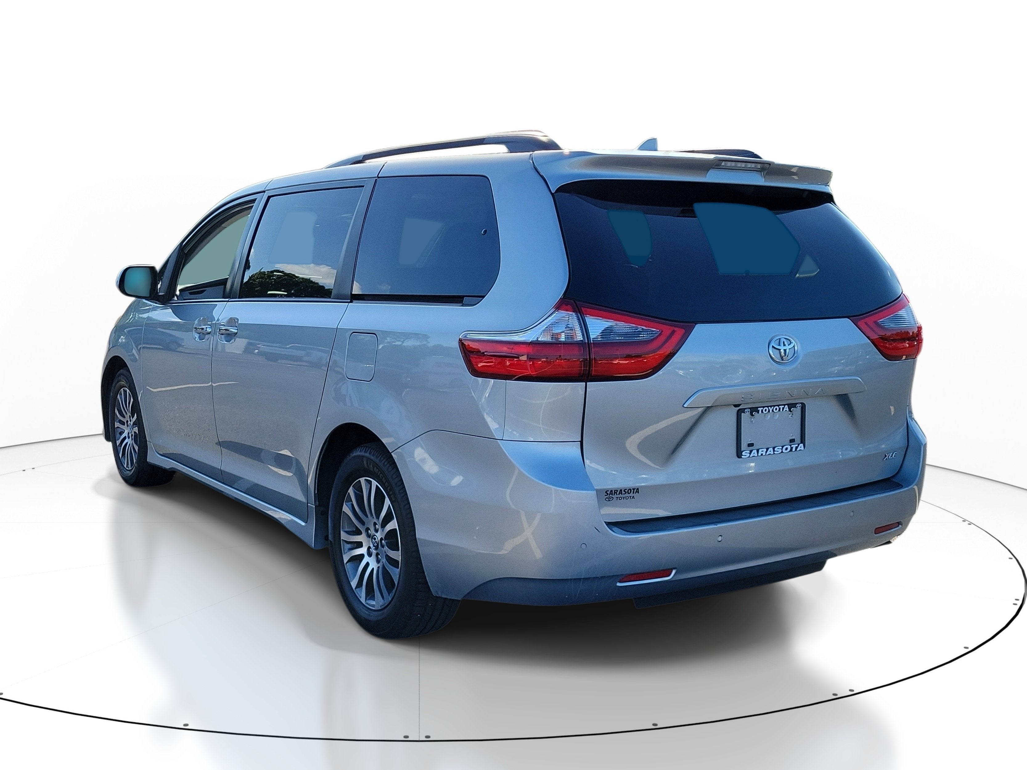 2020 Toyota Sienna XLE Premium