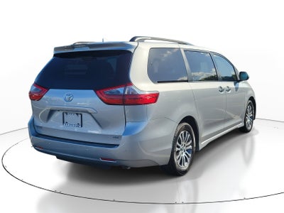 2020 Toyota Sienna XLE Premium