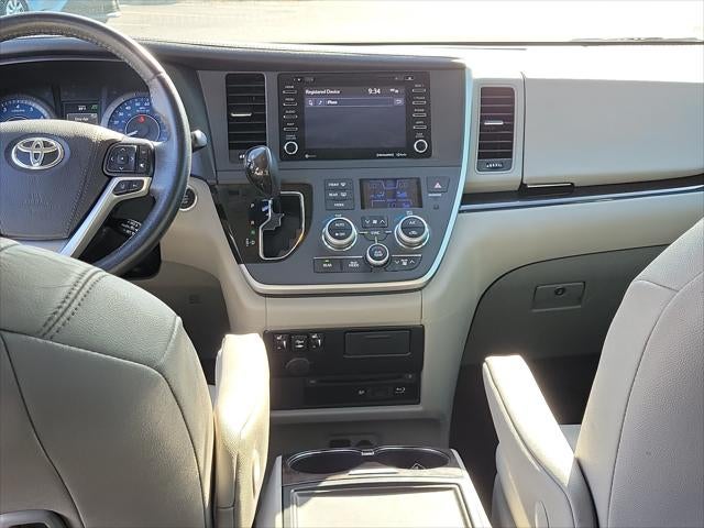 2020 Toyota Sienna XLE Premium