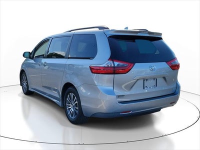 2020 Toyota Sienna XLE Premium