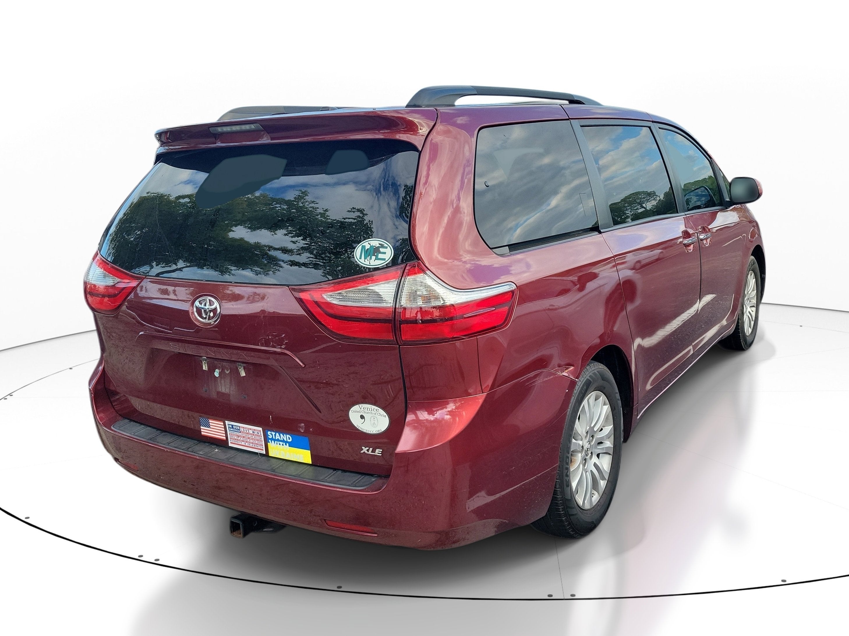 2017 Toyota Sienna XLE