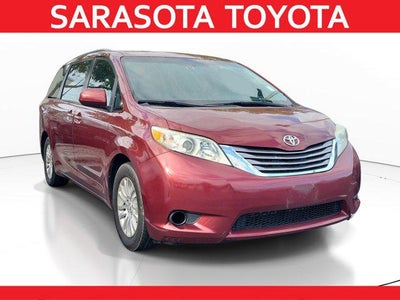 2017 Toyota Sienna XLE
