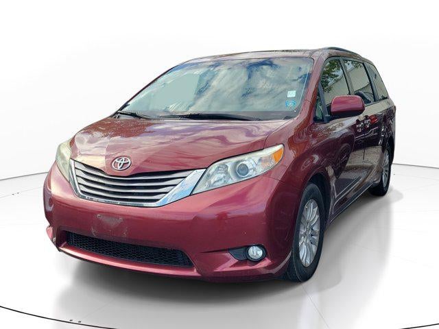 2017 Toyota Sienna XLE