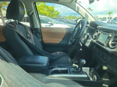 2017 Toyota Tacoma SR5