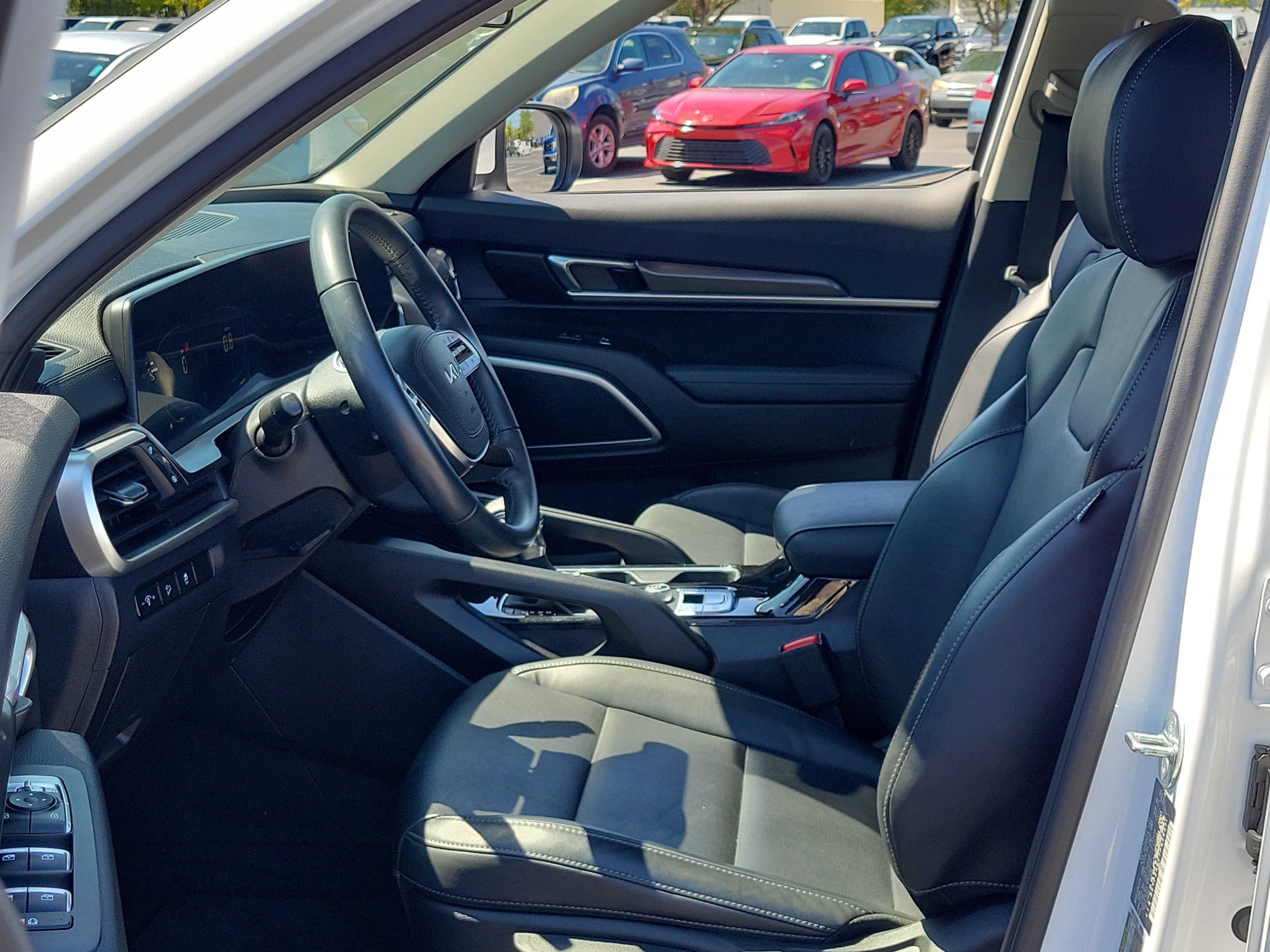 2023 Kia Telluride LX