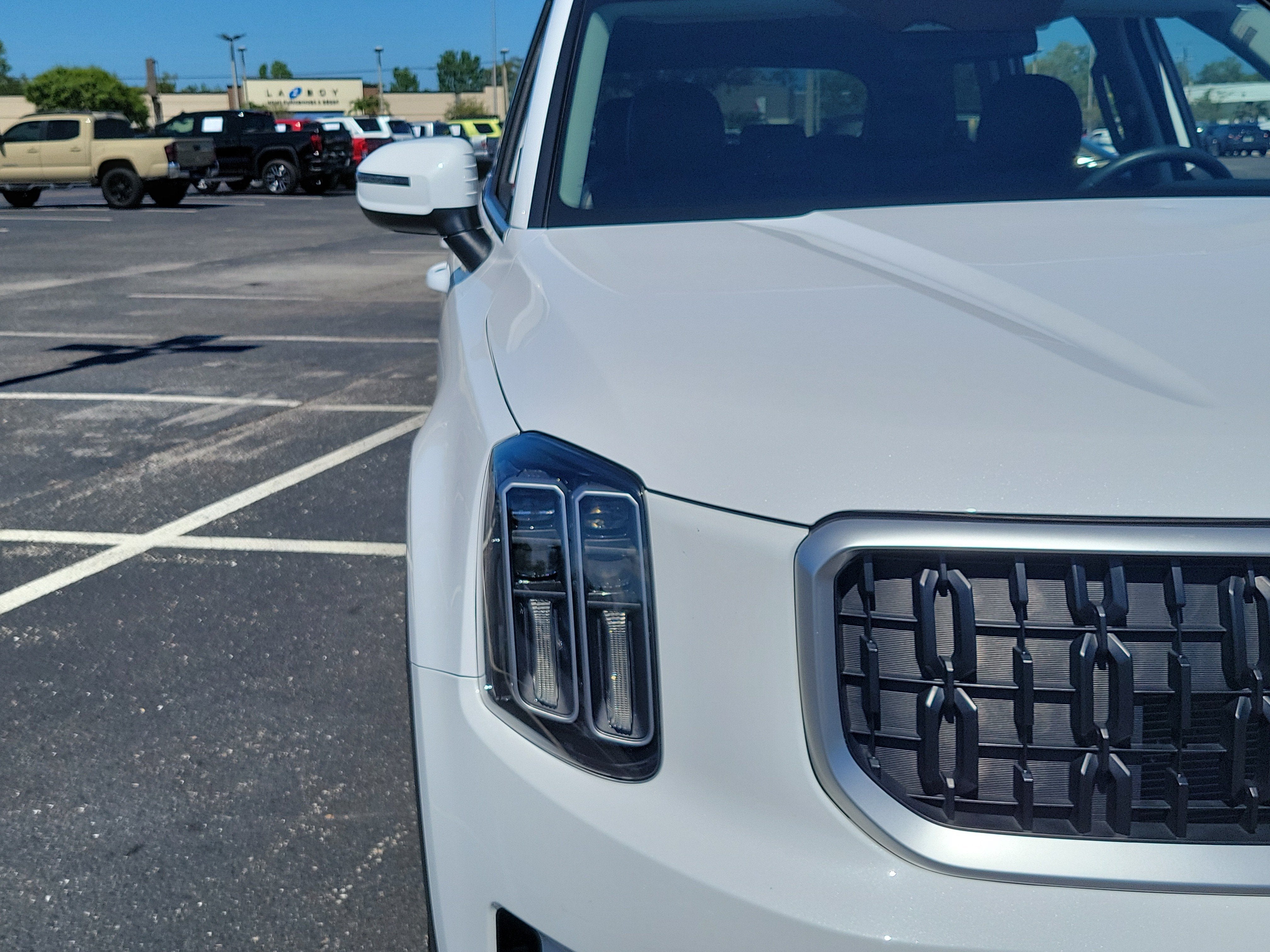 2023 Kia Telluride LX