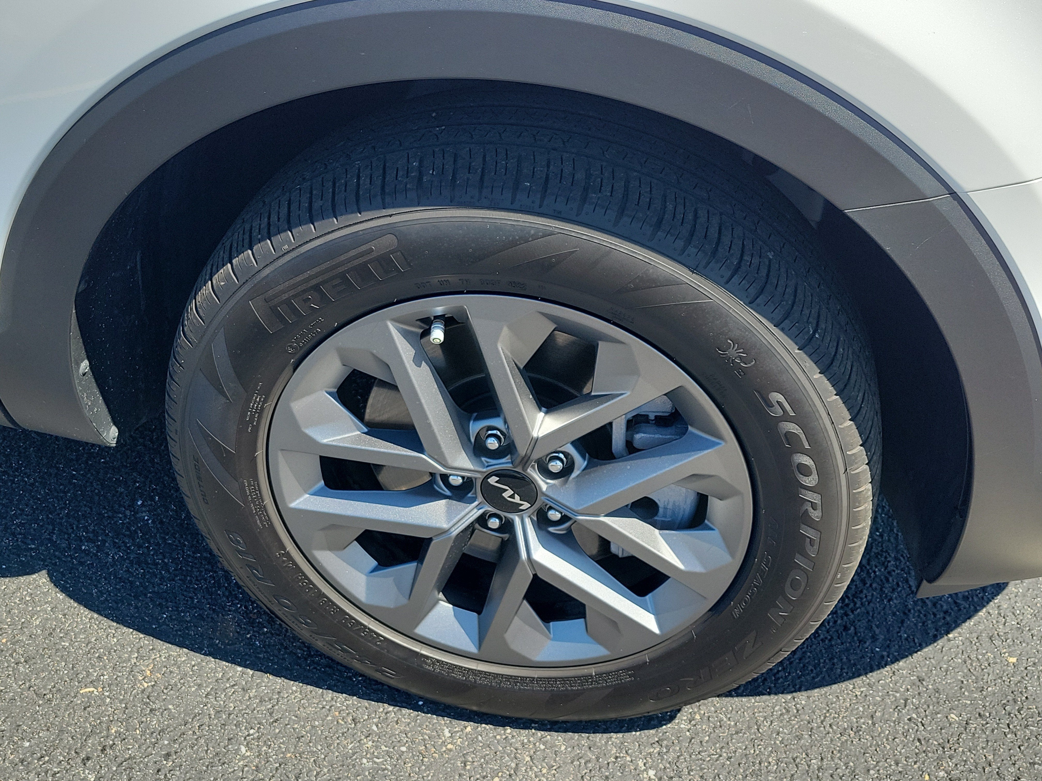 2023 Kia Telluride LX