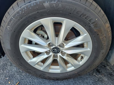 2025 Toyota Corolla Cross LE