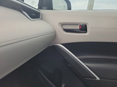 2025 Toyota Corolla Cross LE