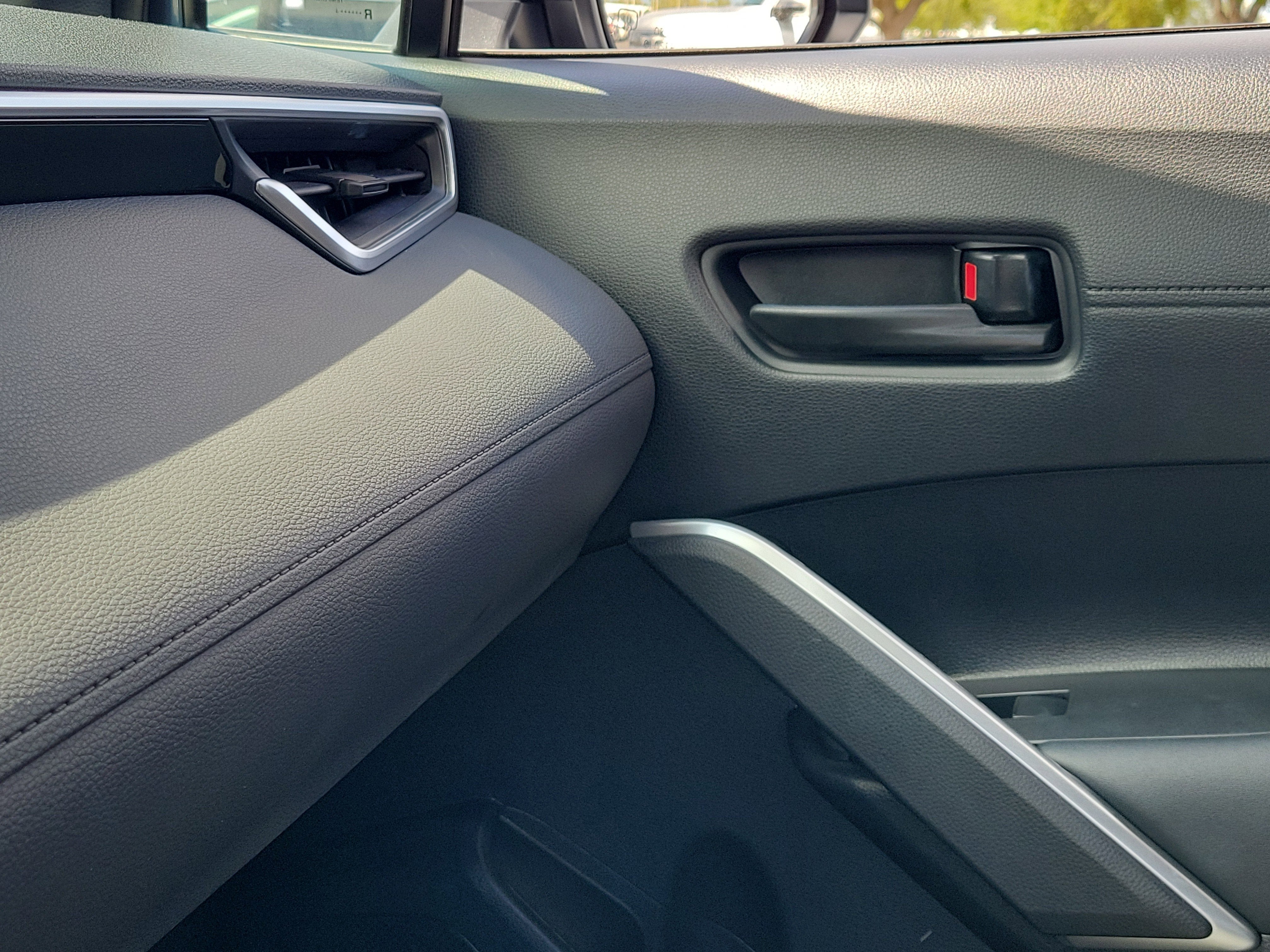 2024 Toyota Corolla Cross Hybrid SE