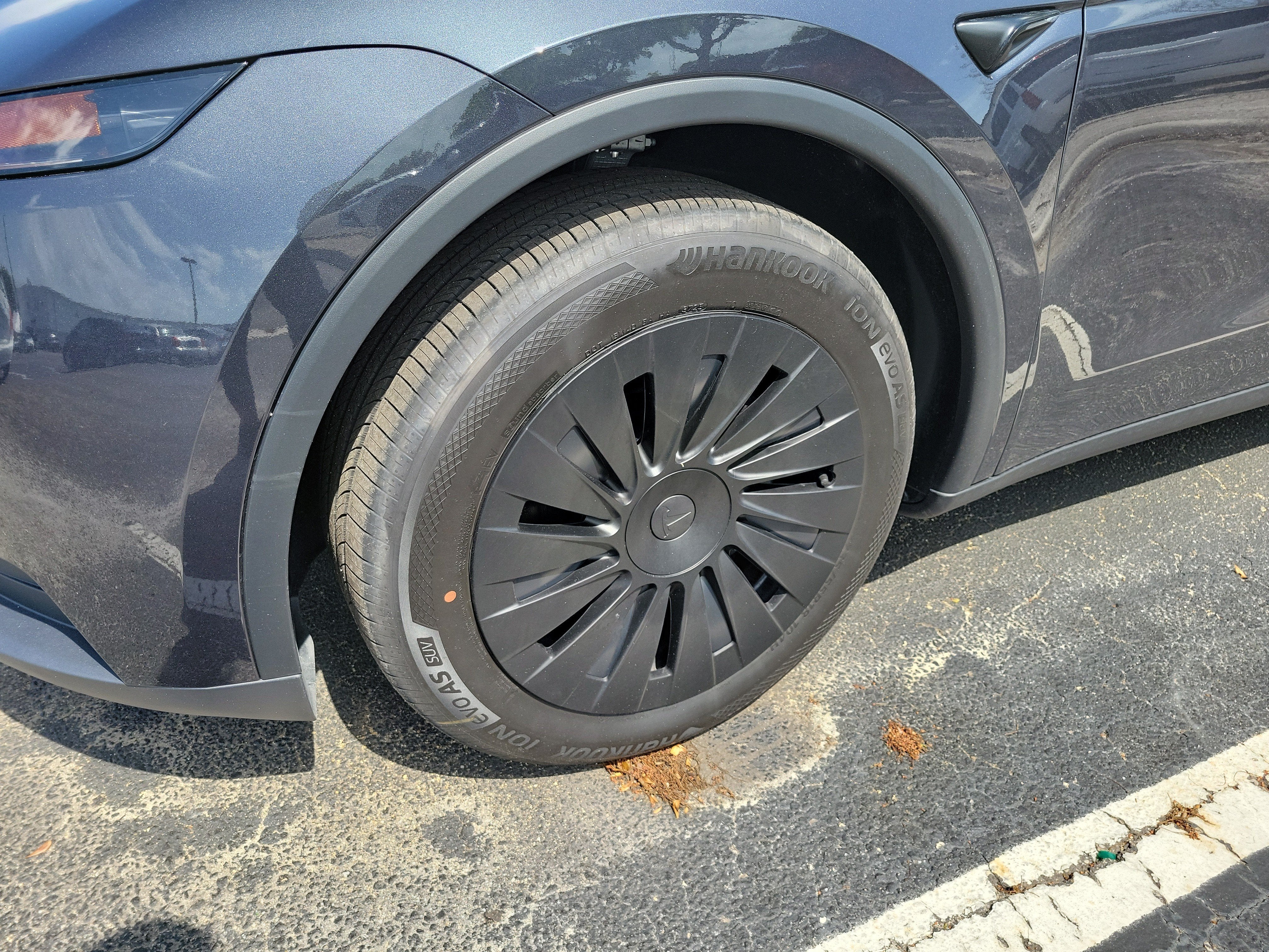 2026 Tesla Model Y Premium
